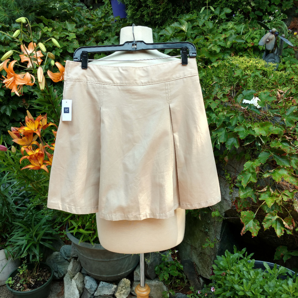 Gap Kids inverted pleat skirt NWT